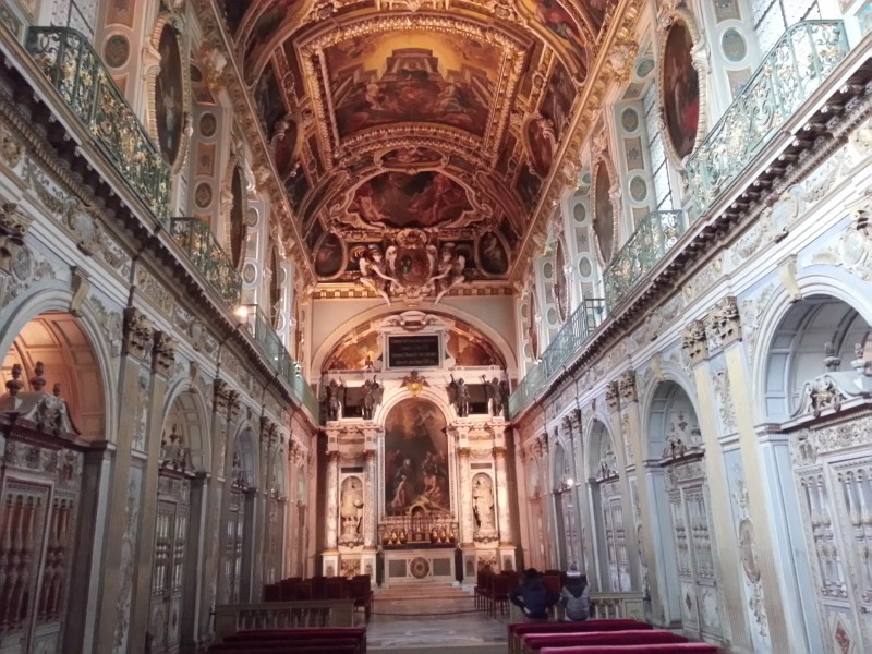 Paris - Chateau Fontainebleau - One Road at a Time